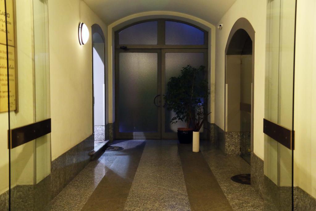 Charming Apartment The Castle Milan Extérieur photo