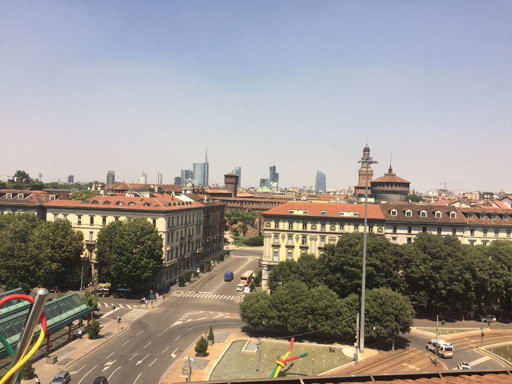 Charming Apartment The Castle Milan Extérieur photo