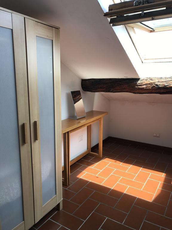 Charming Apartment The Castle Milan Extérieur photo